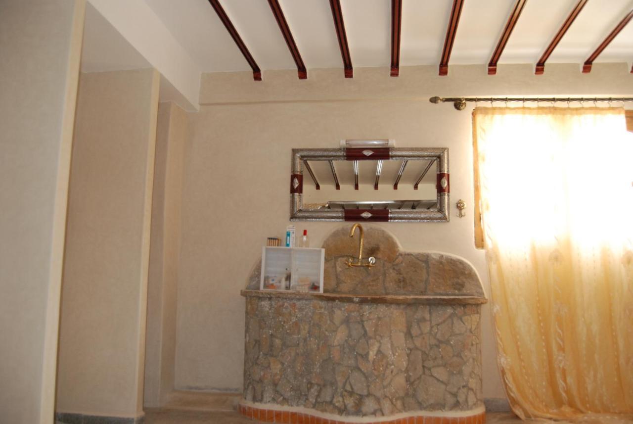 Moussem Des Fiancailles Hotel Imilchil Luaran gambar